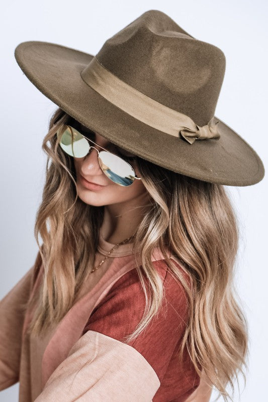 WIDE BRIM RIBBON FEDROA HAT king-general-store-5710.myshopify.com