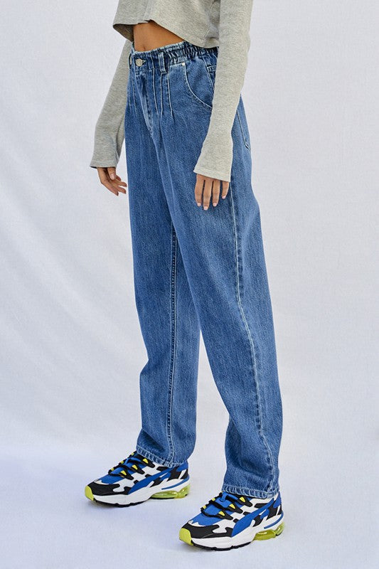 High Rise Pleated Mom Jeans