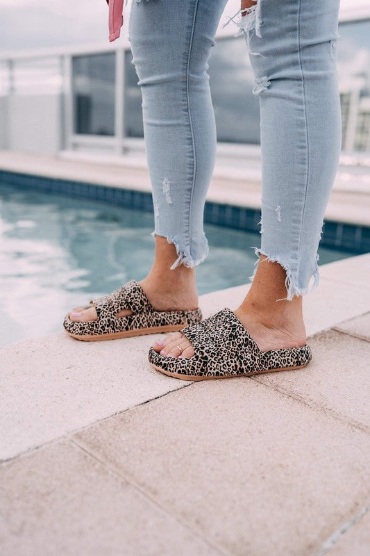 Brown Leopard Insanely Comfy Slides king-general-store-5710.myshopify.com