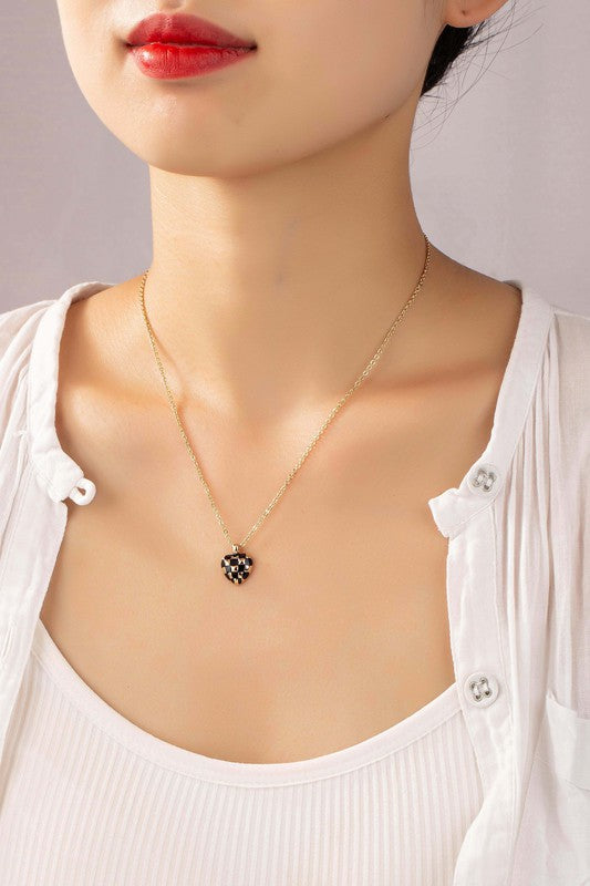 Checker Heart Pendant Necklace king-general-store-5710.myshopify.com