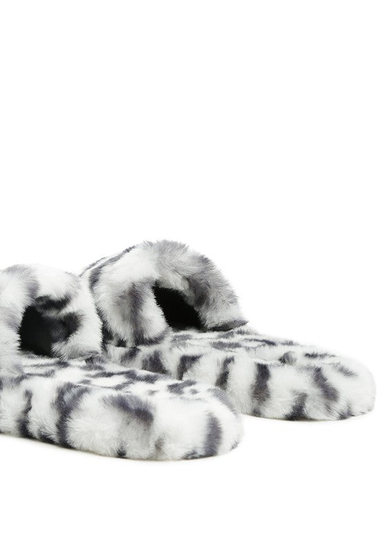 Snuggle-In Indoor Fur Slippers king-general-store-5710.myshopify.com