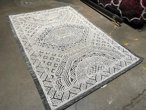 5'3'' x7 '6'' Feet Beige Grey Tribal Area Rug