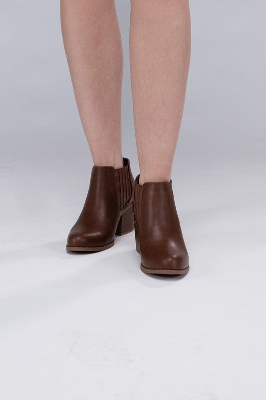 VROOM Ankle Booties king-general-store-5710.myshopify.com