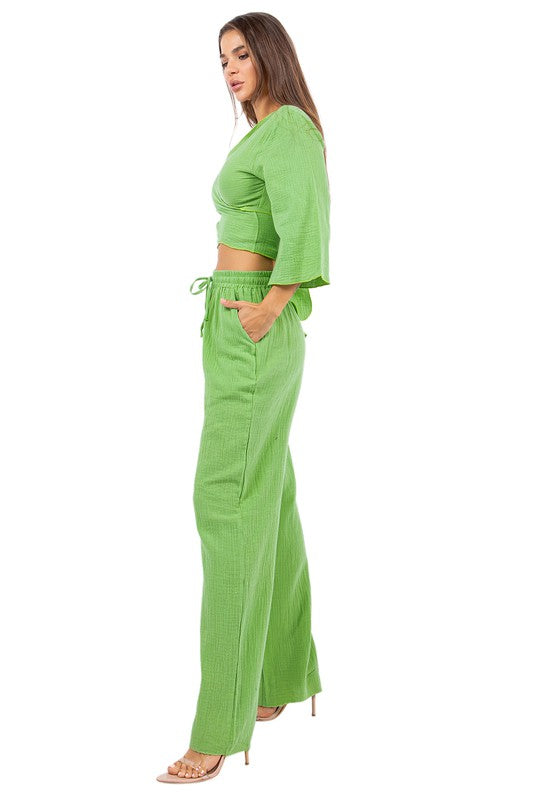 Green Crop Top Pants Set king-general-store-5710.myshopify.com