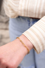 Luxe Gold Paperclip Bracelet king-general-store-5710.myshopify.com