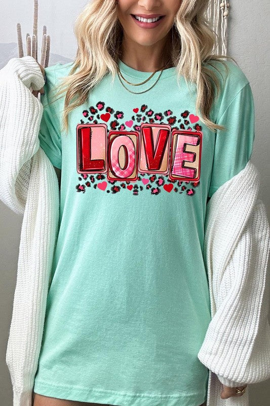 LOVE Unisex T-Shirt king-general-store-5710.myshopify.com