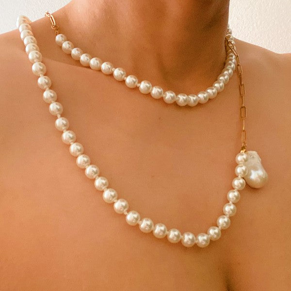 In Your Way Pearl And Chain Long Necklace king-general-store-5710.myshopify.com