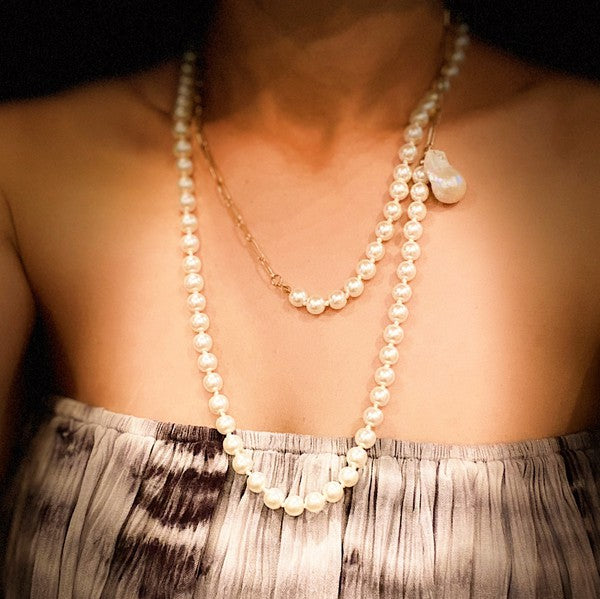 In Your Way Pearl And Chain Long Necklace king-general-store-5710.myshopify.com