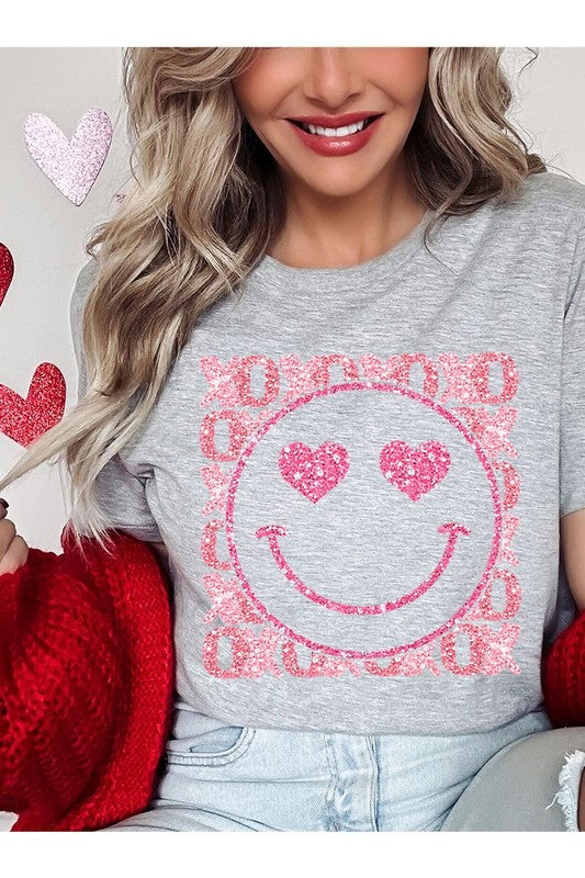 Valentines Day Pink Smiley Face T-Shirt king-general-store-5710.myshopify.com