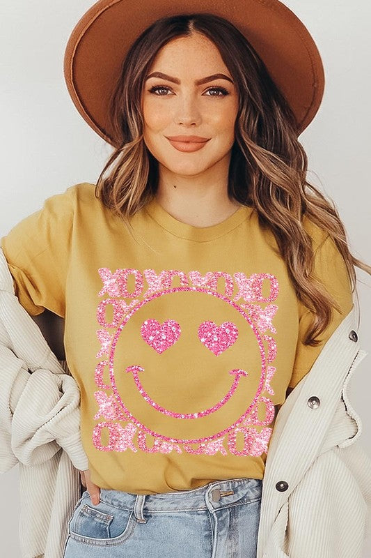 Valentines Day Pink Smiley Face T-Shirt king-general-store-5710.myshopify.com