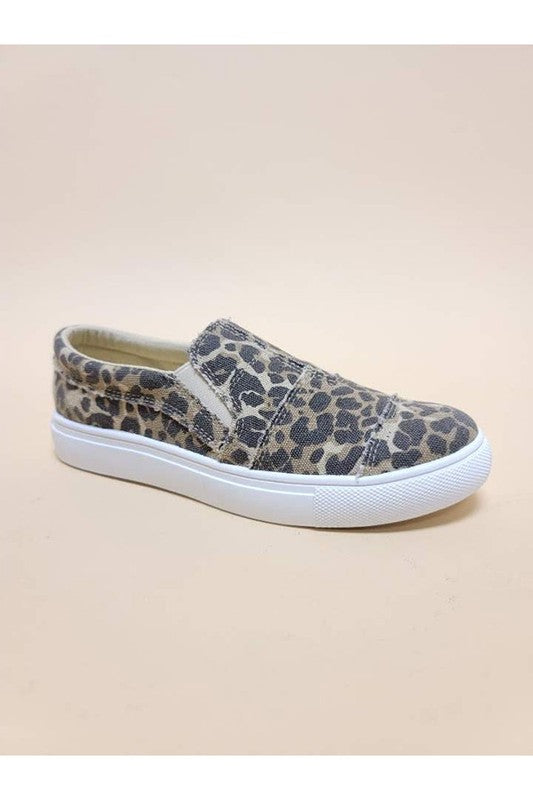 VIOLET-SLIP ON SNEAKERS king-general-store-5710.myshopify.com