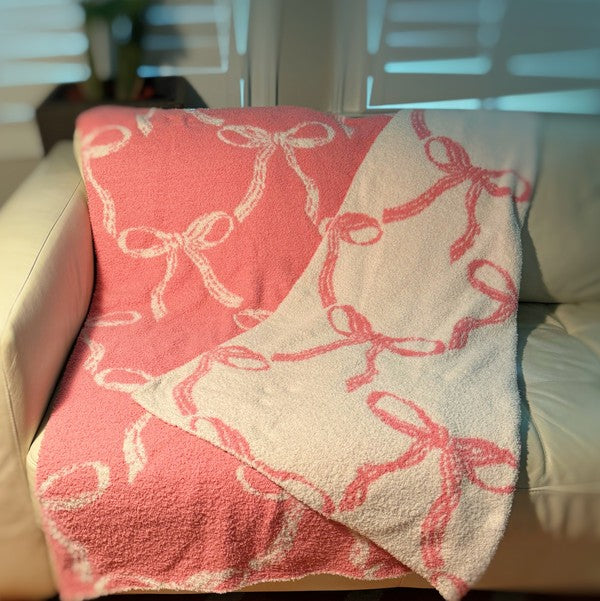 Bow Scalloped Coziest Blanket