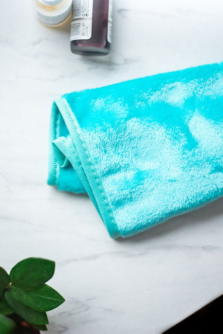Makeup Remover Cloth king-general-store-5710.myshopify.com