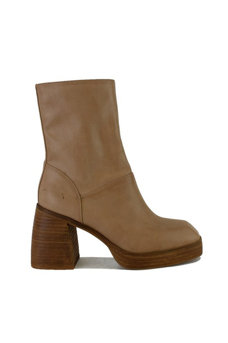 Foster Chunky Heel Boots king-general-store-5710.myshopify.com