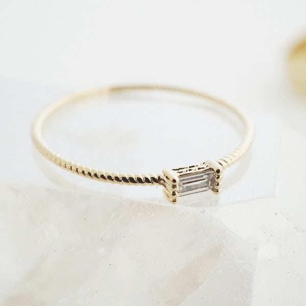 Crystal Baguette Twist Ring king-general-store-5710.myshopify.com