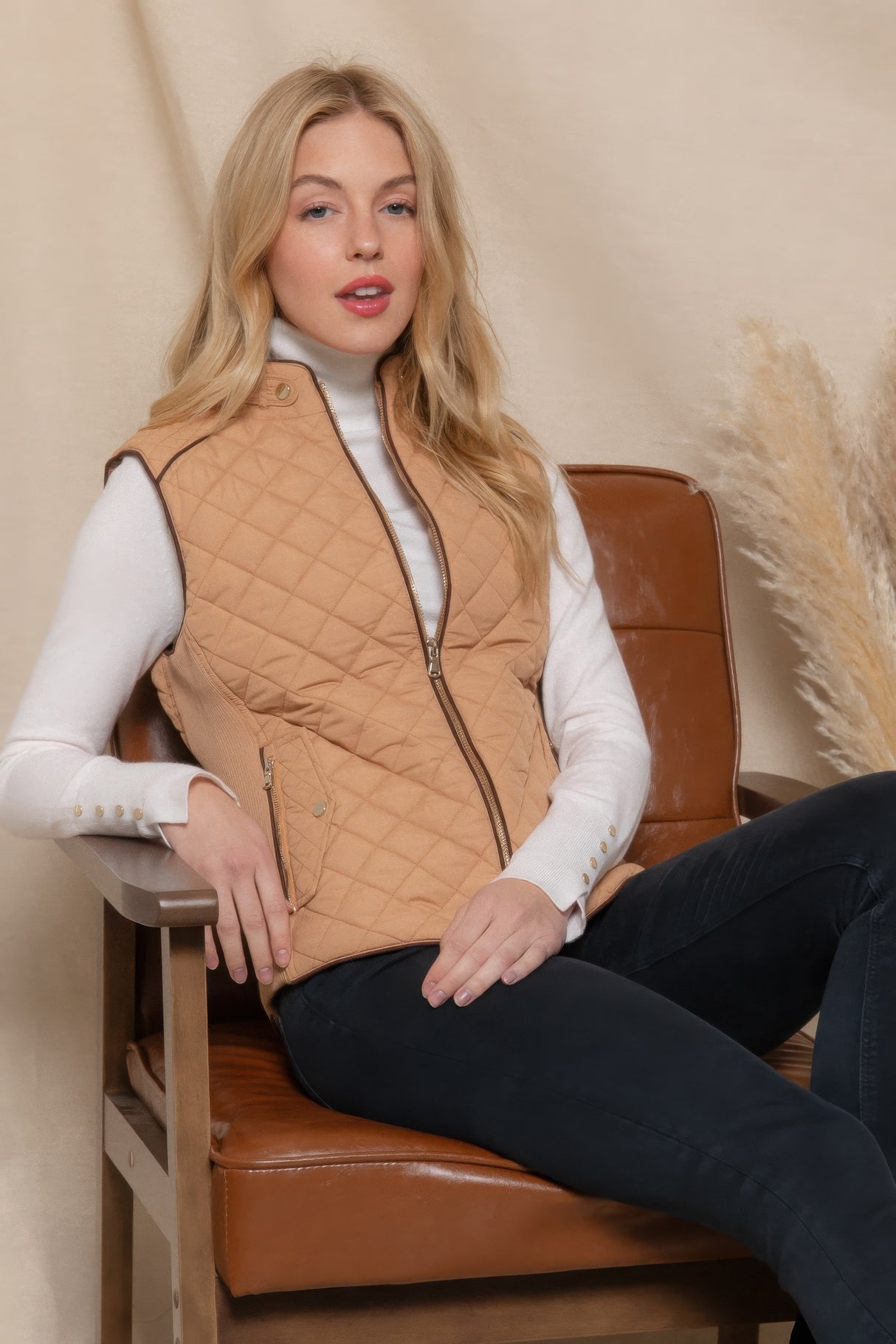 Caramel Suede Piping Quilted Padding Vest