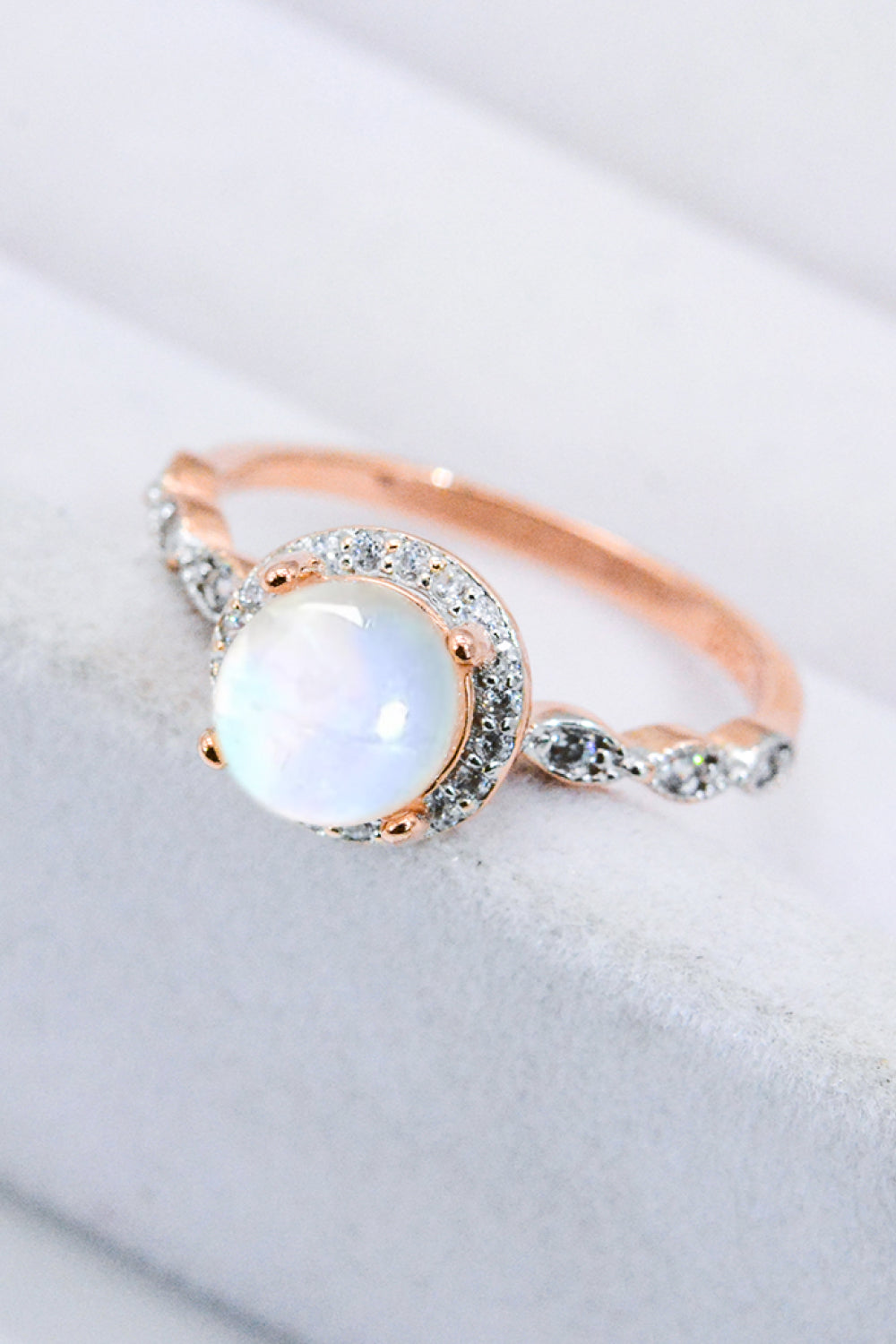 Round Moonstone Ring king-general-store-5710.myshopify.com