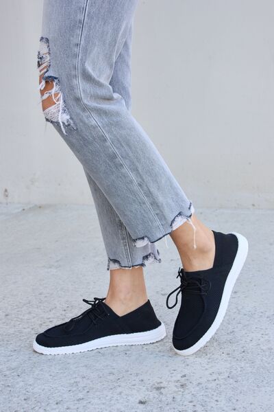 Forever Link Flat Round Toe Lace-Up Sneakers king-general-store-5710.myshopify.com