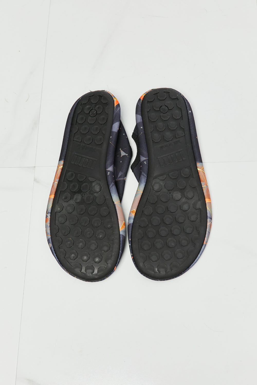 MMshoes On The Shore Water Shoes in Black/Orange king-general-store-5710.myshopify.com