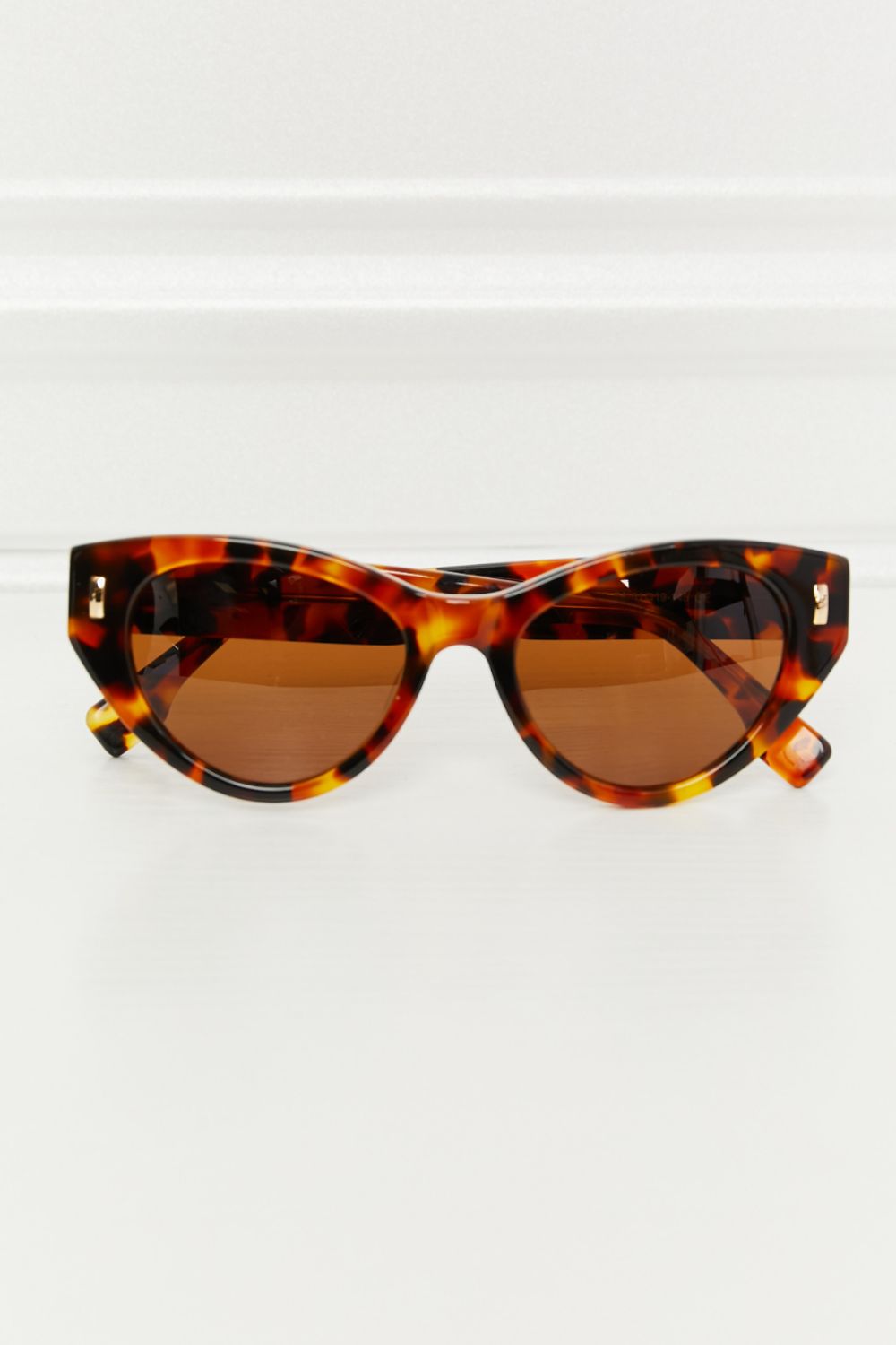 Tortoiseshell Acetate Frame Sunglasses king-general-store-5710.myshopify.com