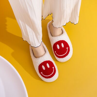 Melody Smiley Face Cozy Slippers king-general-store-5710.myshopify.com