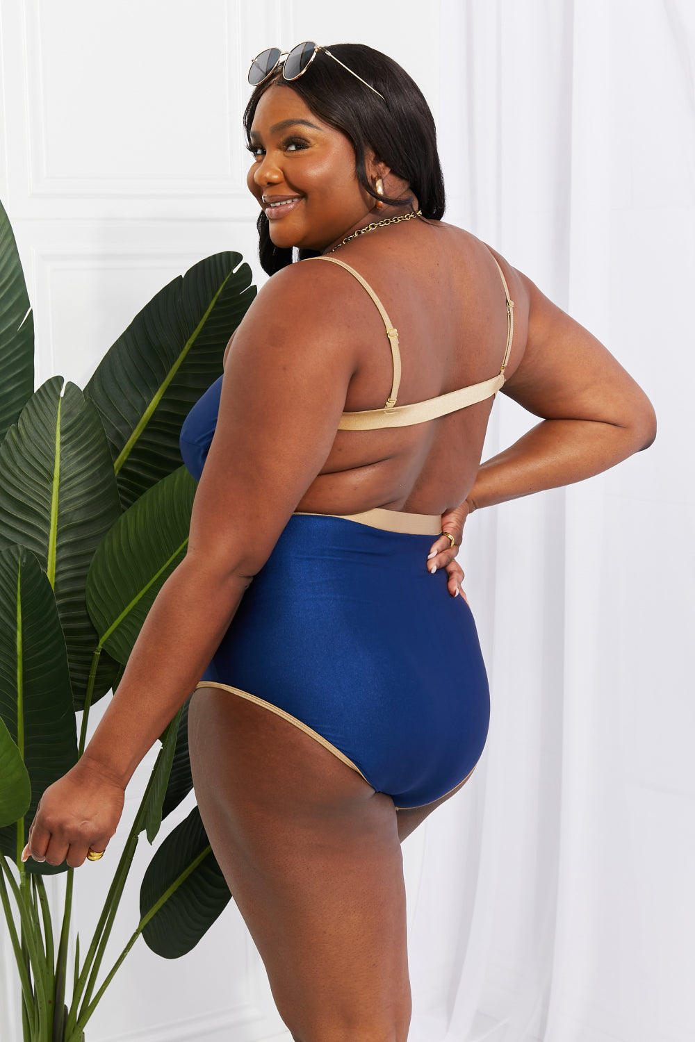 Marina West Swim Wave Break Contrast Trim One-Piece king-general-store-5710.myshopify.com