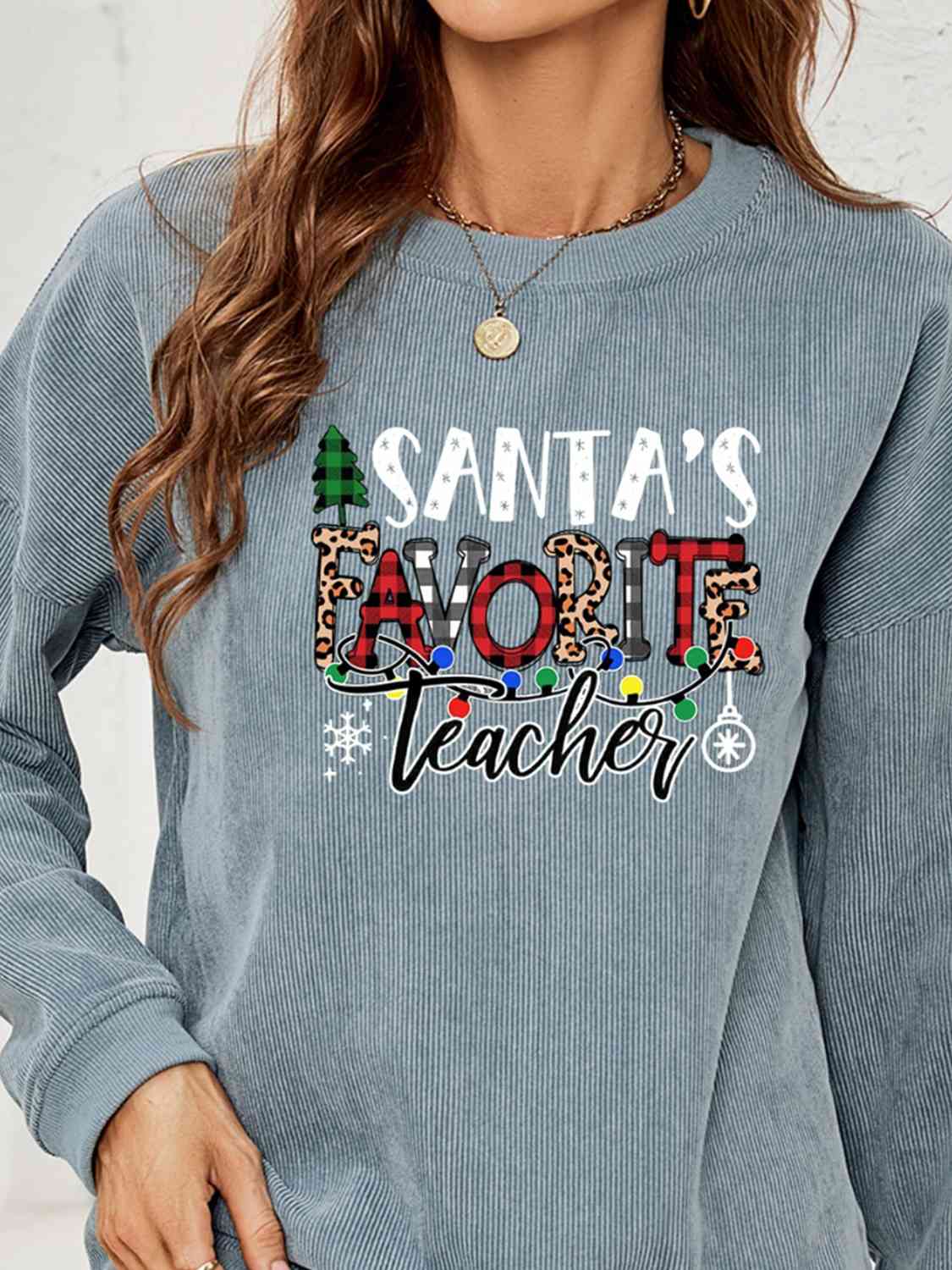 SANTA'S FAVORITE TEACHER Graphic Sweatshirt king-general-store-5710.myshopify.com