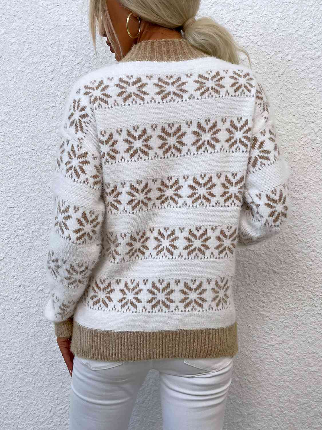 Snowflake Pattern Mock Neck Sweater king-general-store-5710.myshopify.com