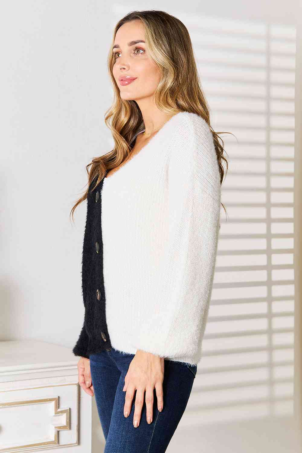 Woven Right Contrast Button-Front V-Neck Cardigan king-general-store-5710.myshopify.com