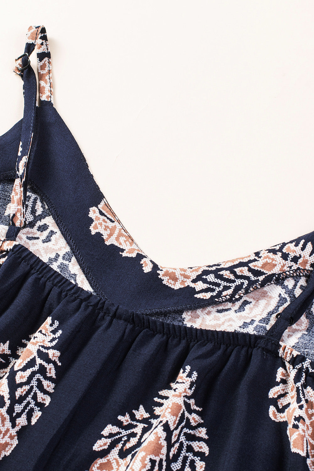 Printed V-Neck Sleeveless Jumpsuit king-general-store-5710.myshopify.com