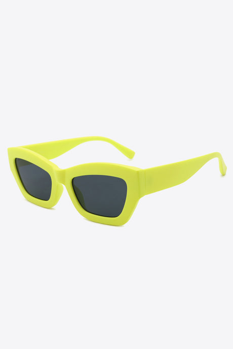 Classic UV400 Polycarbonate Frame Sunglasses king-general-store-5710.myshopify.com