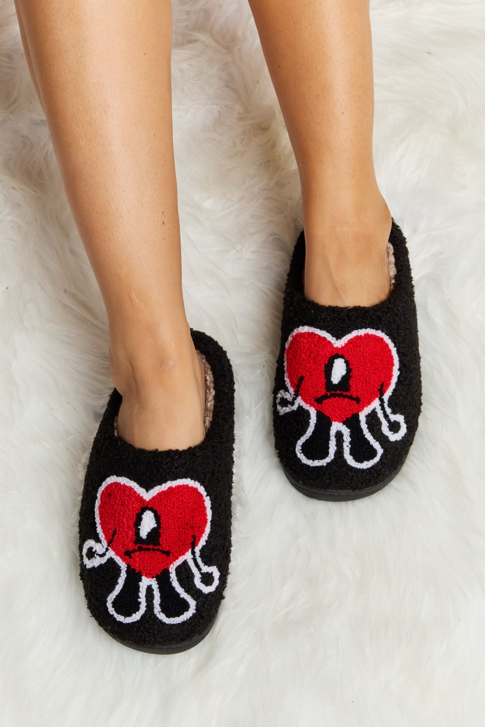 Melody Love Heart Print Plush Slippers king-general-store-5710.myshopify.com