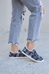 Forever Link Plaid Plush Flat Sneakers king-general-store-5710.myshopify.com