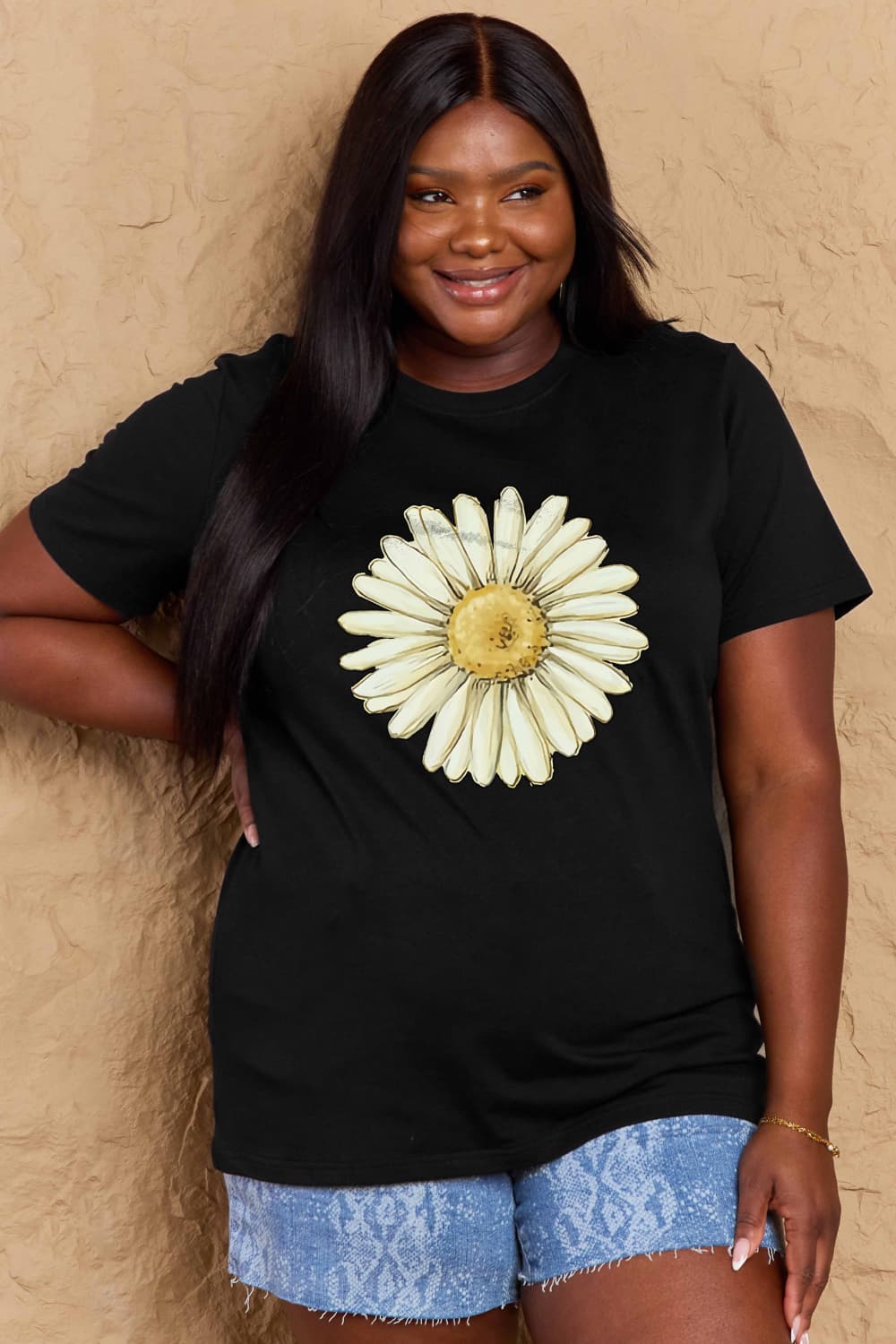 Simply Love Full Size FLOWER Graphic Cotton Tee king-general-store-5710.myshopify.com