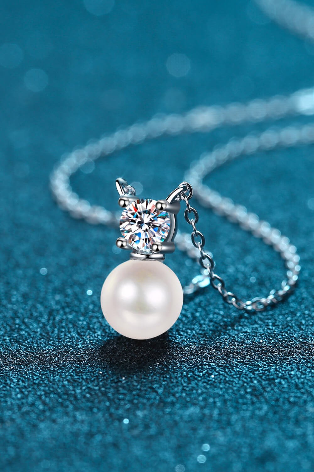 925 Sterling Silver Freshwater Pearl Moissanite Necklace - Kings Crown Jewel Boutique