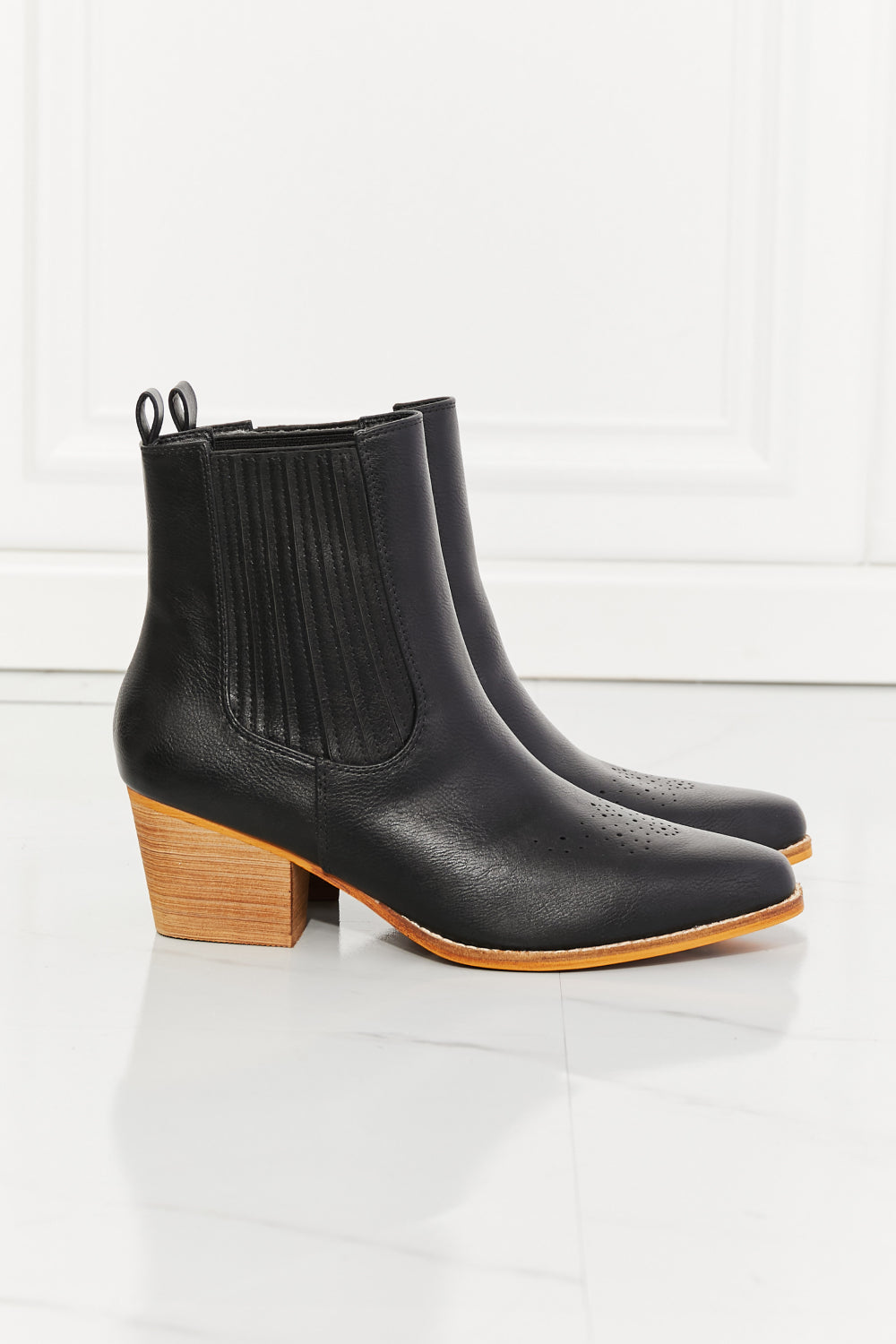 MMShoes Love the Journey Stacked Heel Chelsea Boot in Black king-general-store-5710.myshopify.com