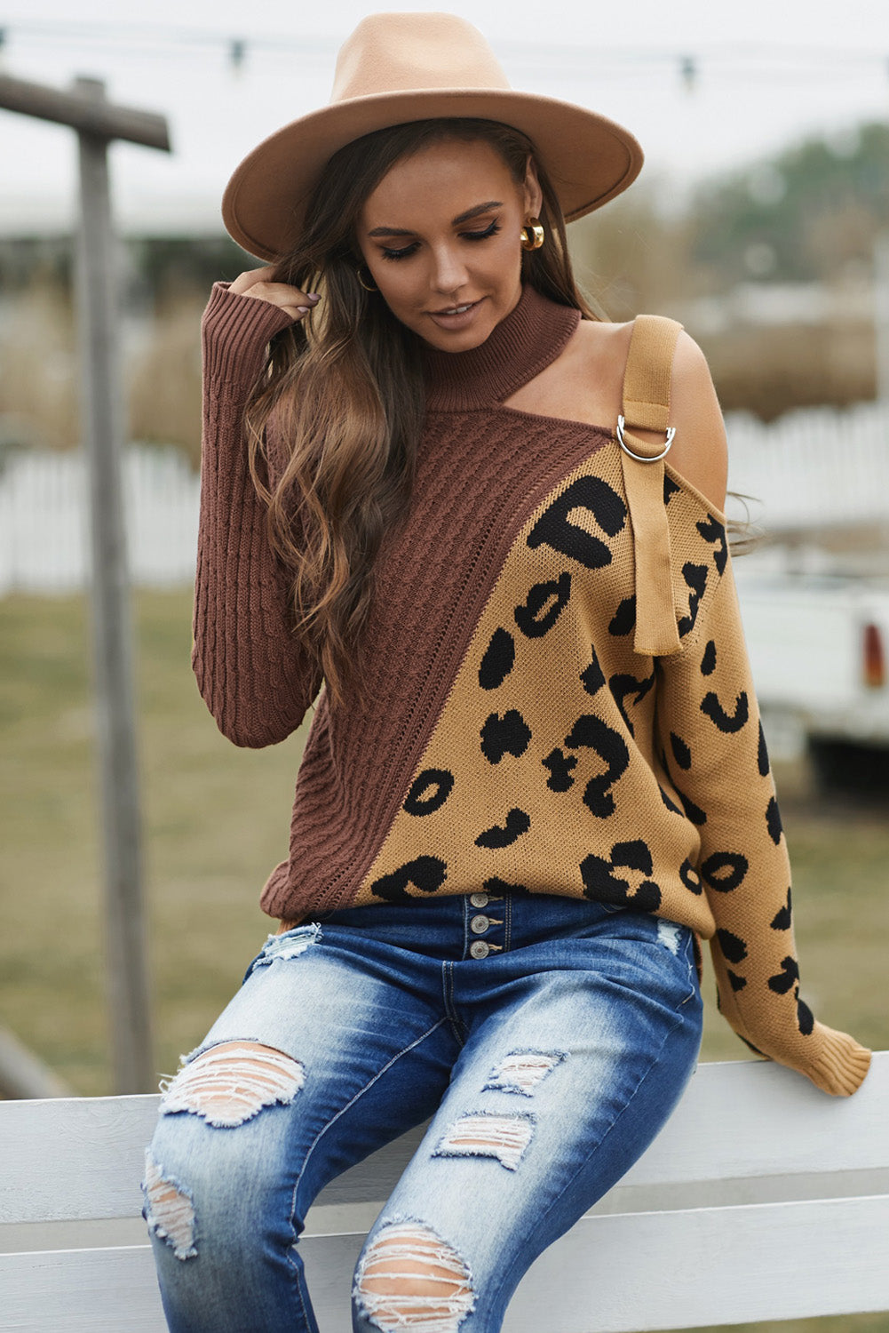 Leopard  Block Turtleneck Sweater king-general-store-5710.myshopify.com