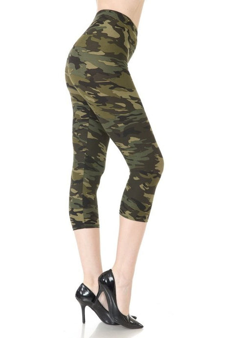 Camo Cropped Fitted Capri Leggings king-general-store-5710.myshopify.com