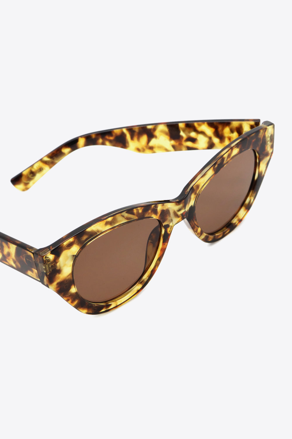 Tortoiseshell Polycarbonate Wayfarer Sunglasses king-general-store-5710.myshopify.com