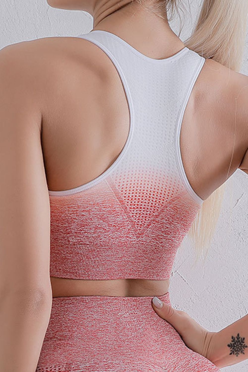 Gradient Racerback Sports Bra king-general-store-5710.myshopify.com