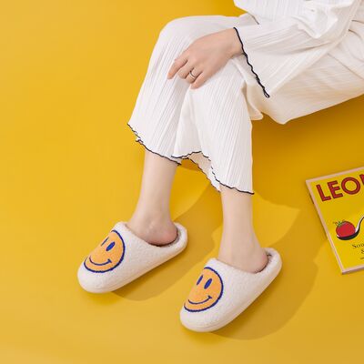 Melody Smiley Face Slippers king-general-store-5710.myshopify.com