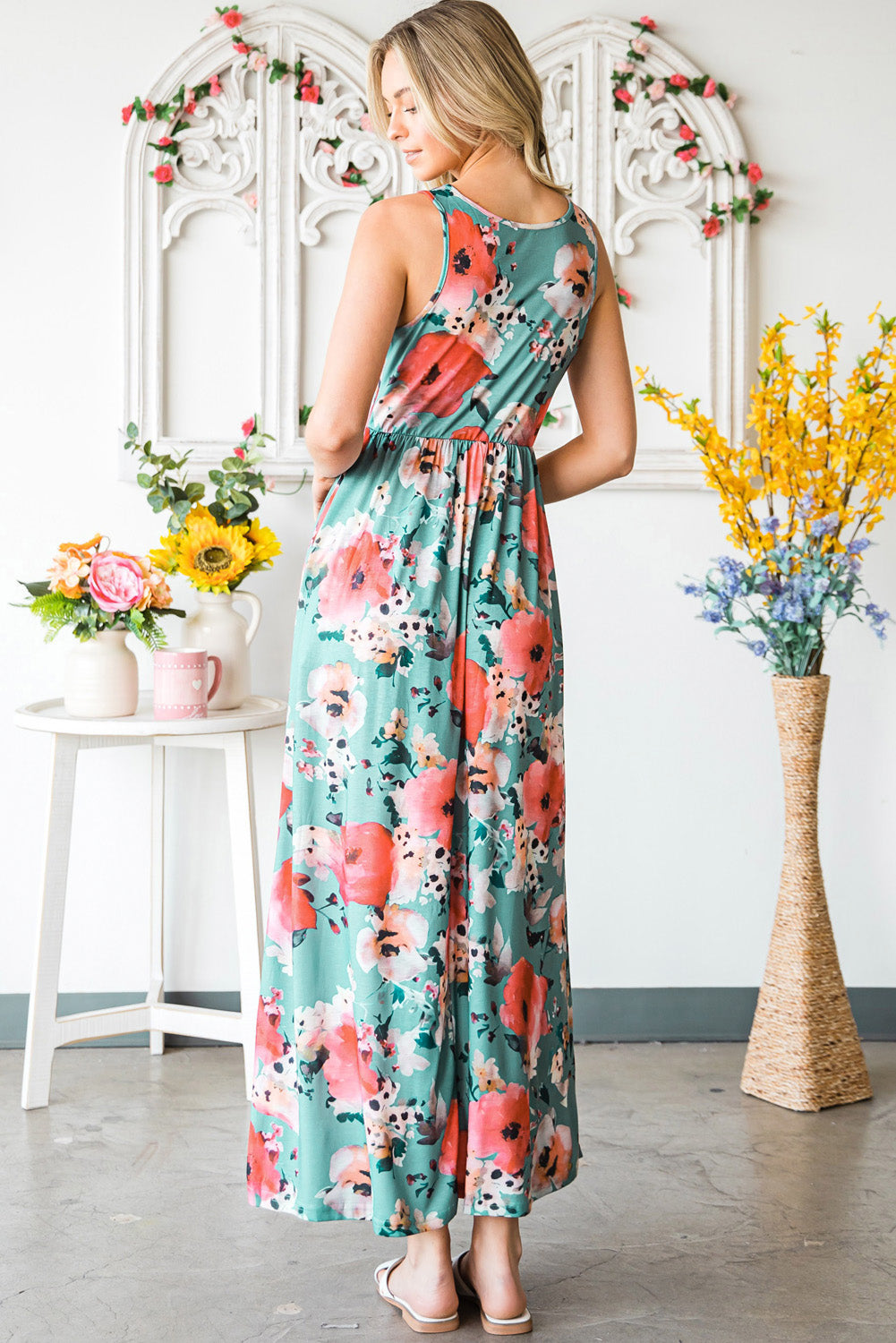 Floral Sleeveless Maxi Dress with Pockets king-general-store-5710.myshopify.com