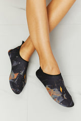 MMshoes On The Shore Water Shoes in Black/Orange king-general-store-5710.myshopify.com