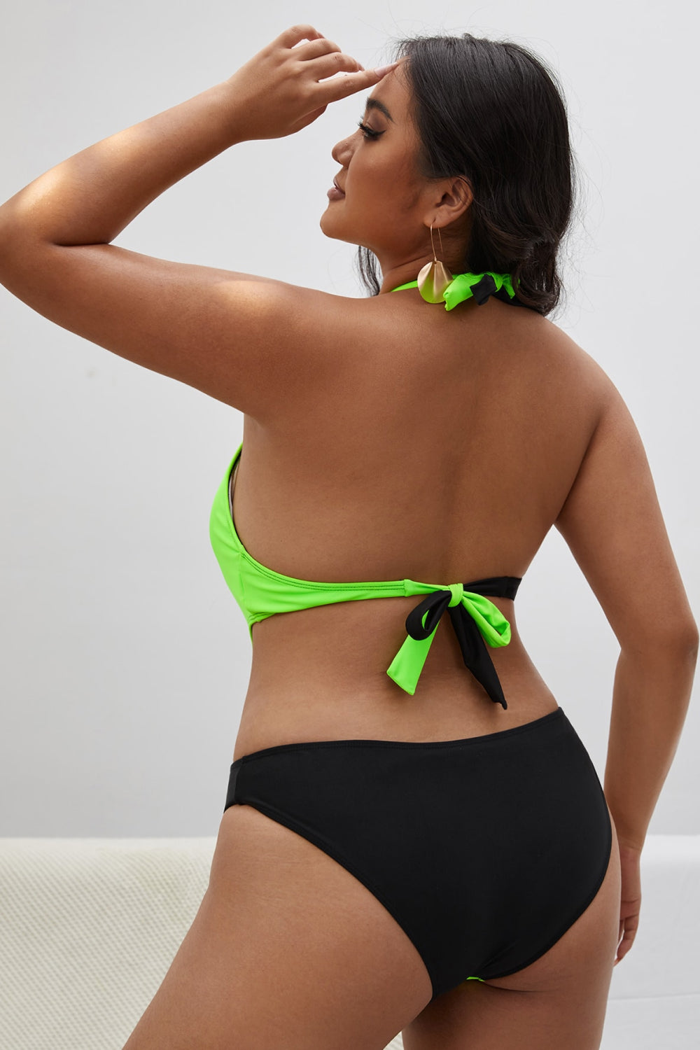 Plus Size Contrast Halter Neck Tied One-Piece Swimsuit king-general-store-5710.myshopify.com