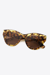 Tortoiseshell Polycarbonate Wayfarer Sunglasses king-general-store-5710.myshopify.com