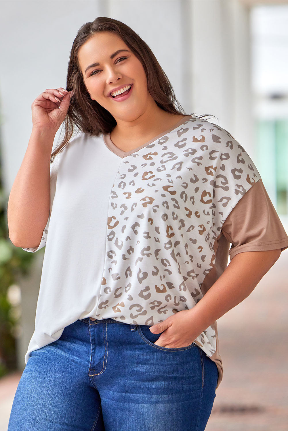 Plus Size Leopard V-Neck T-Shirt king-general-store-5710.myshopify.com