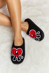 Melody Love Heart Print Plush Slippers king-general-store-5710.myshopify.com