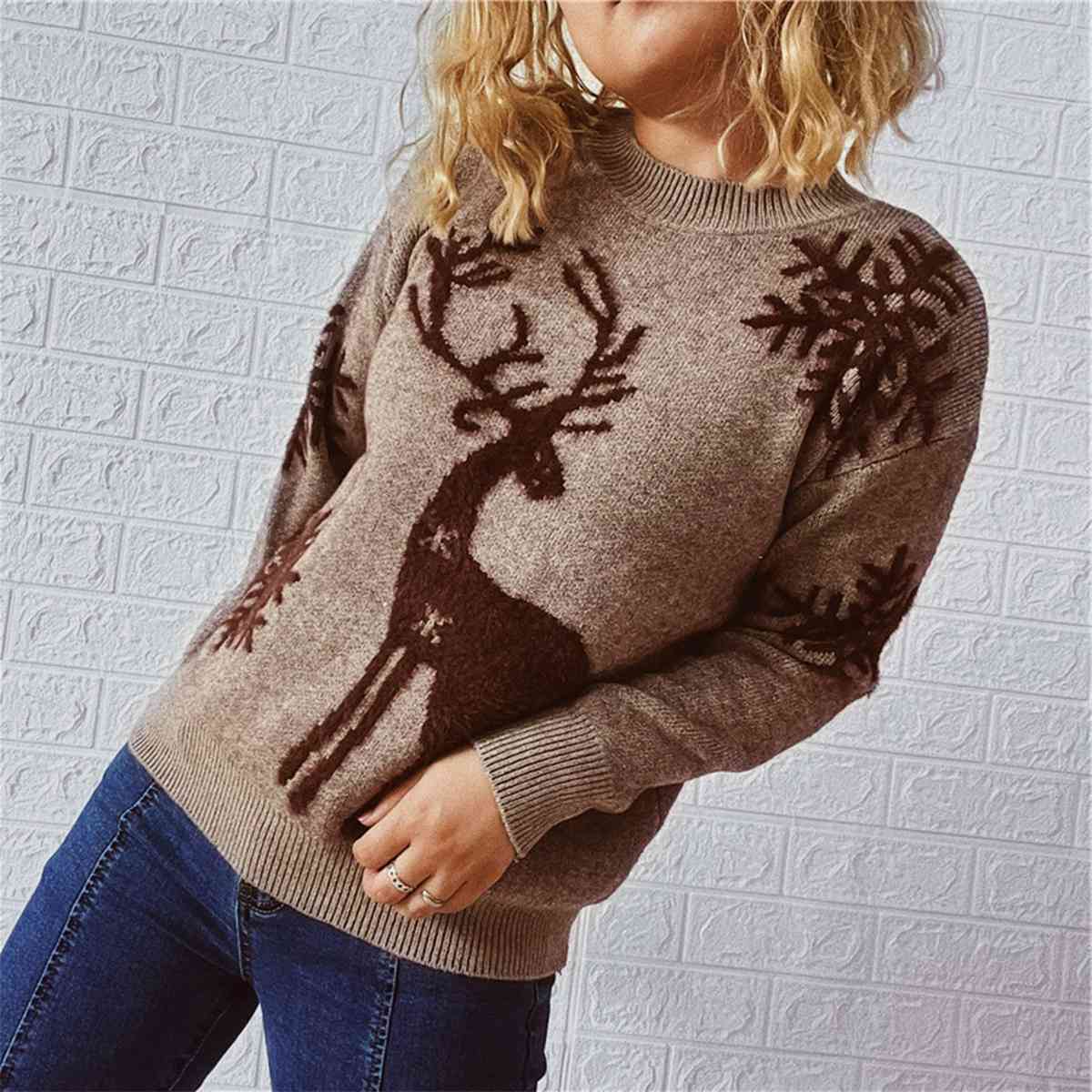 Reindeer and Snowflake Pattern Sweater king-general-store-5710.myshopify.com