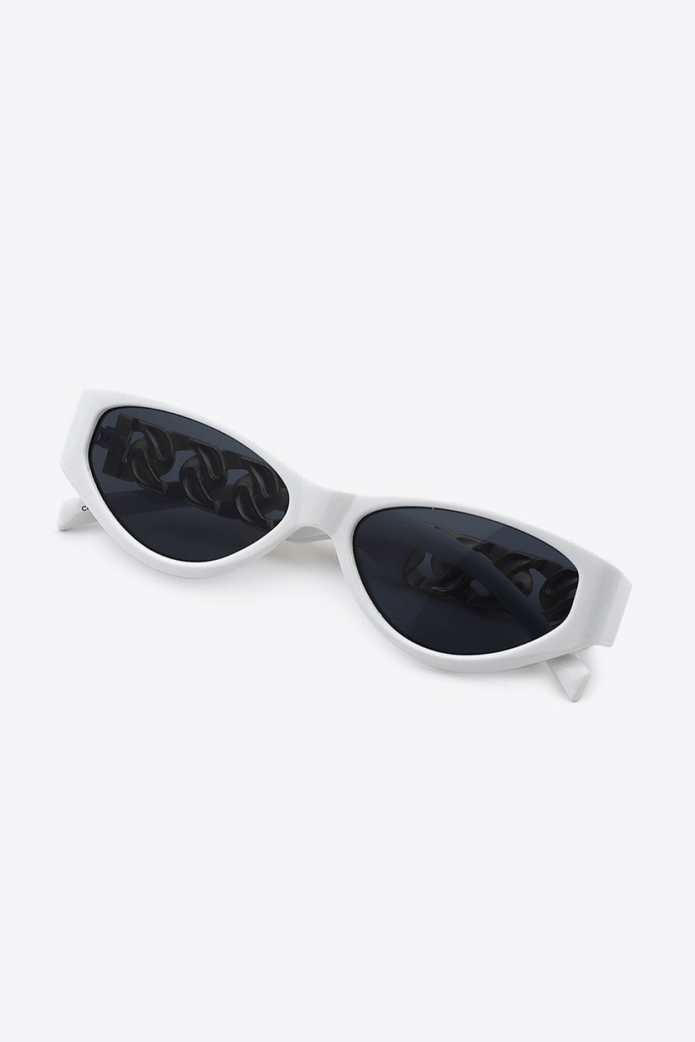 Chain Detail Temple Cat Eye Sunglasses king-general-store-5710.myshopify.com