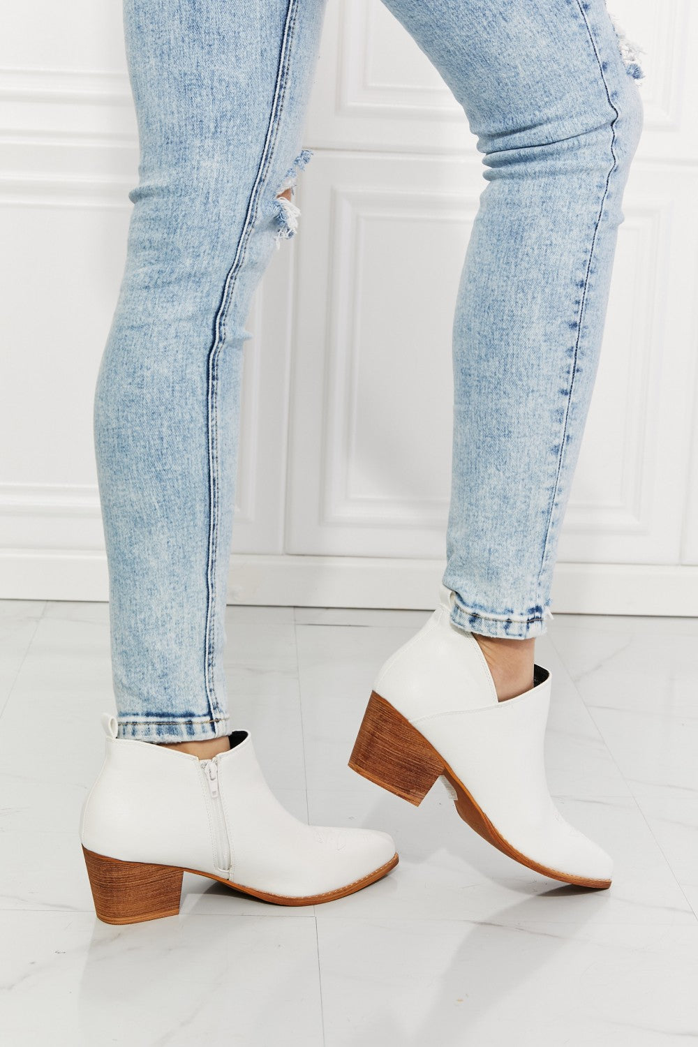 MMShoes Trust Yourself Embroidered Crossover Cowboy Bootie in White king-general-store-5710.myshopify.com